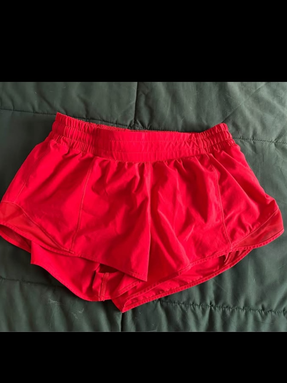 Lululemon Hotty Hot shorts 3” size 8